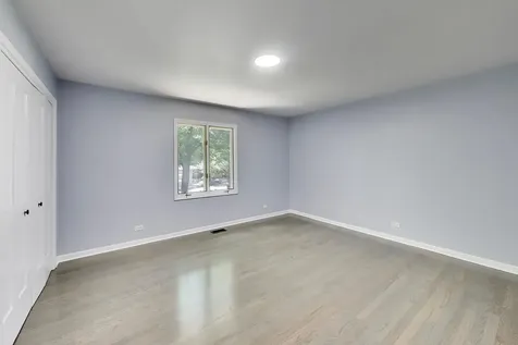 16w250 93RD Place Burr Ridge IL 60527