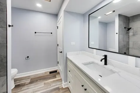 16w250 93RD Place Burr Ridge IL 60527