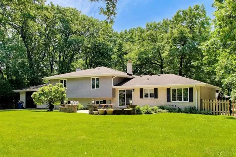 16w250 93RD Place Burr Ridge IL 60527