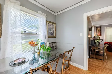 389 West 12th Street Chicago Heights IL 60411