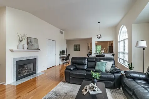 789 Grosse Pointe Circle Vernon Hills IL 60061