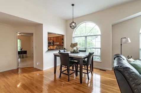 789 Grosse Pointe Circle Vernon Hills IL 60061