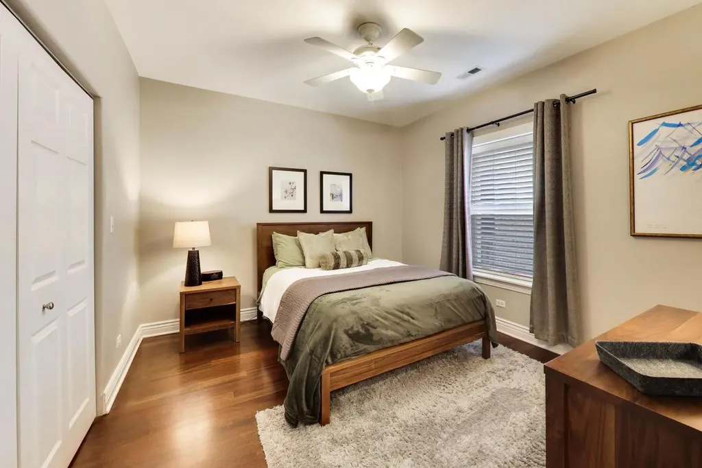 530 West Cornelia Avenue Chicago IL 60657