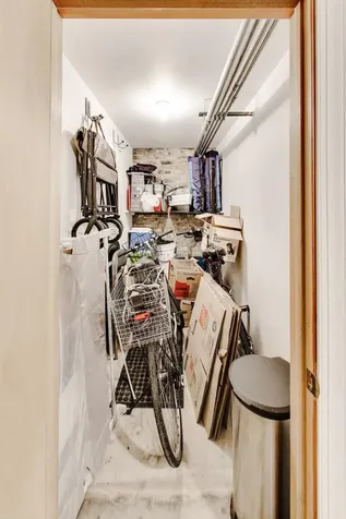 530 West Cornelia Avenue Chicago IL 60657