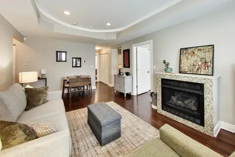 530 West Cornelia Avenue Chicago IL 60657