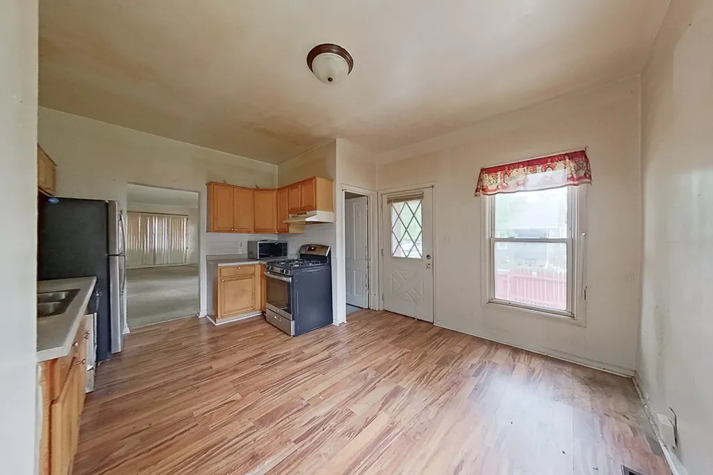 12603 Elm Street Blue Island IL 60406