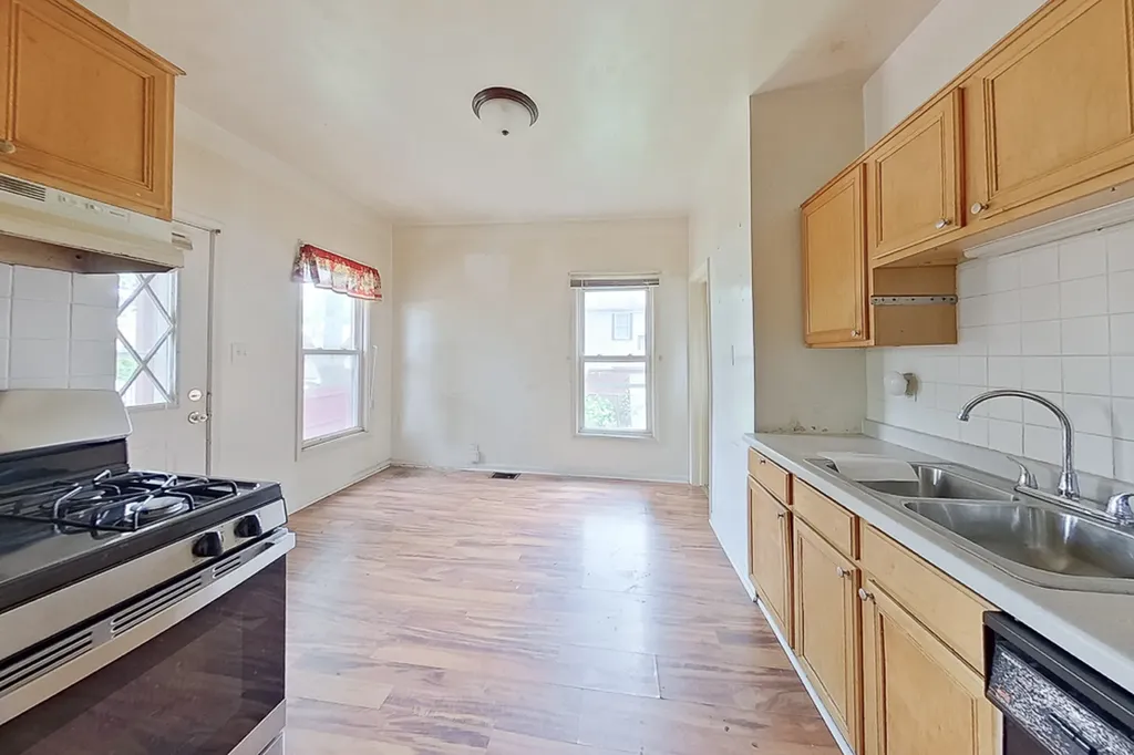 12603 Elm Street Blue Island IL 60406