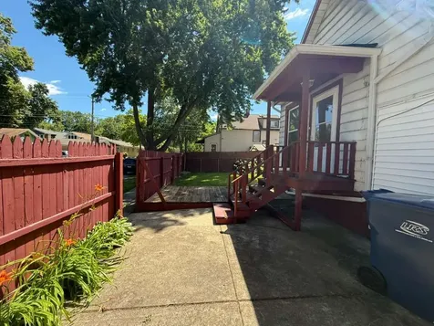 12603 Elm Street Blue Island IL 60406