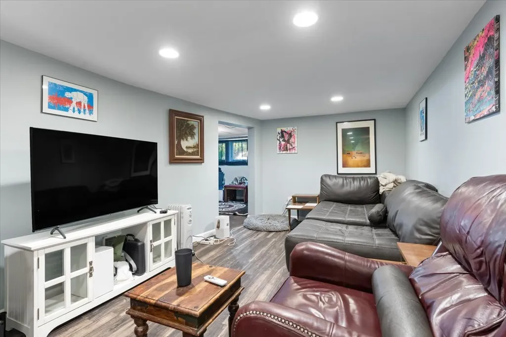 4131 West Nelson Street Chicago IL 60641