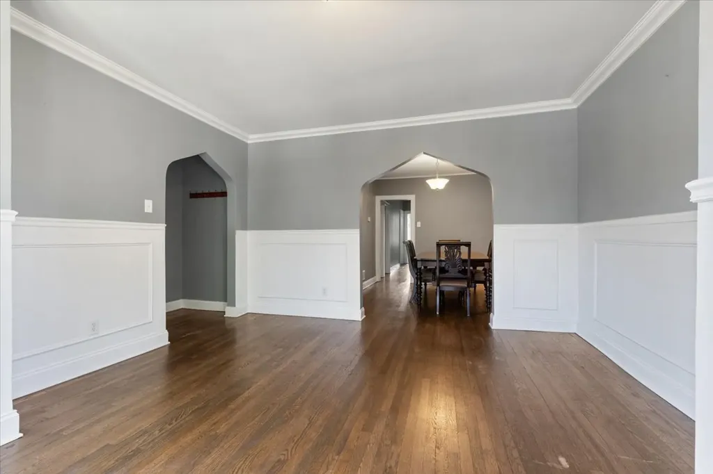 4131 West Nelson Street Chicago IL 60641