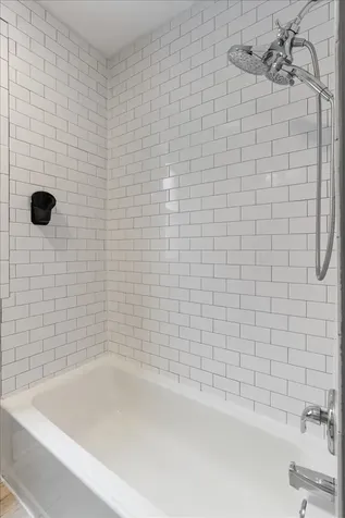 4131 West Nelson Street Chicago IL 60641