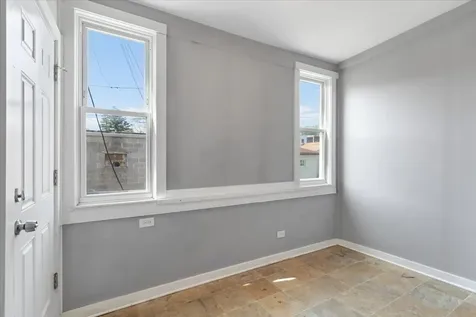 4131 West Nelson Street Chicago IL 60641