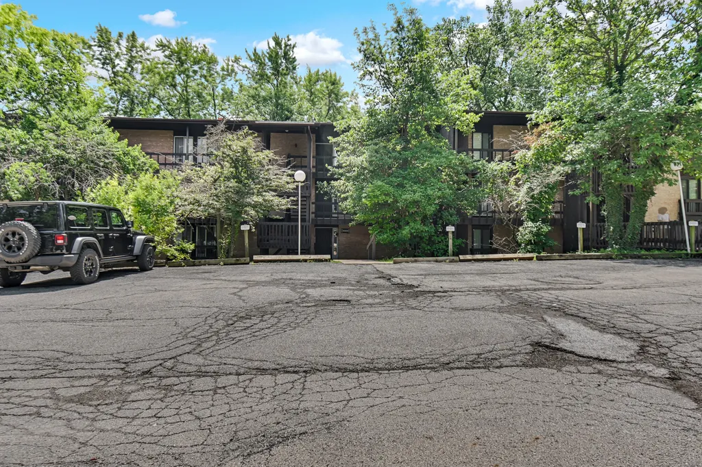 5503 Lakeside Drive Lisle IL 60532
