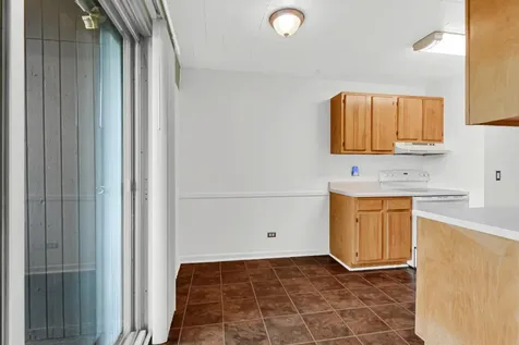 5503 Lakeside Drive Lisle IL 60532