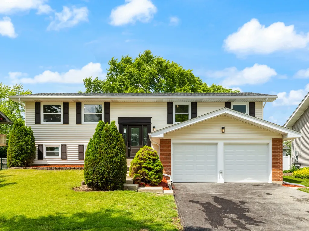 1030 Cobble Hill Court Hoffman Estates IL 60169