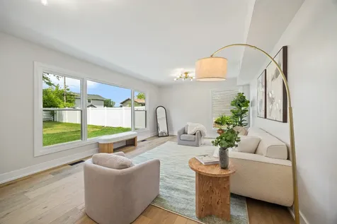 1030 Cobble Hill Court Hoffman Estates IL 60169