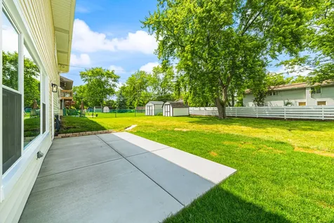 1030 Cobble Hill Court Hoffman Estates IL 60169