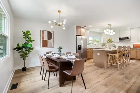 1030 Cobble Hill Court Hoffman Estates IL 60169