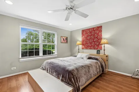 1535 Auburn Lane Gurnee IL 60031