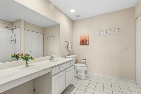 1535 Auburn Lane Gurnee IL 60031