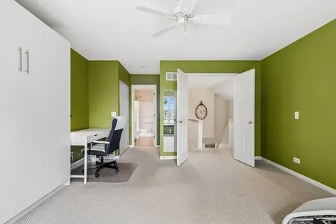 1535 Auburn Lane Gurnee IL 60031