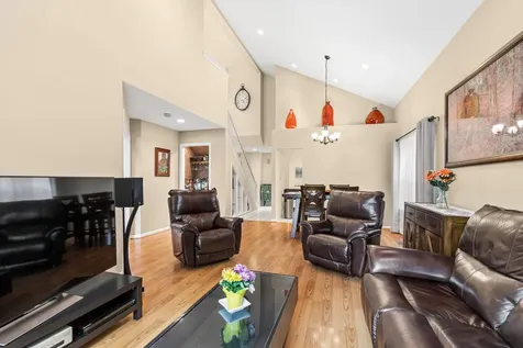 1535 Auburn Lane Gurnee IL 60031