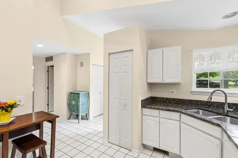 1535 Auburn Lane Gurnee IL 60031