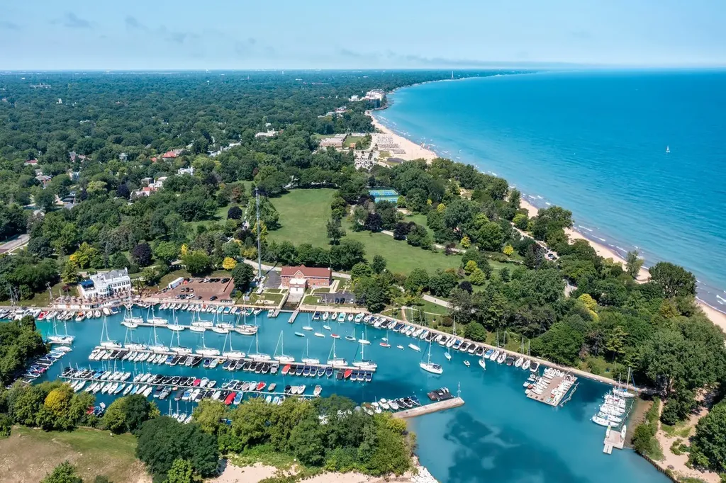 1616 Sheridan Road Wilmette IL 60091