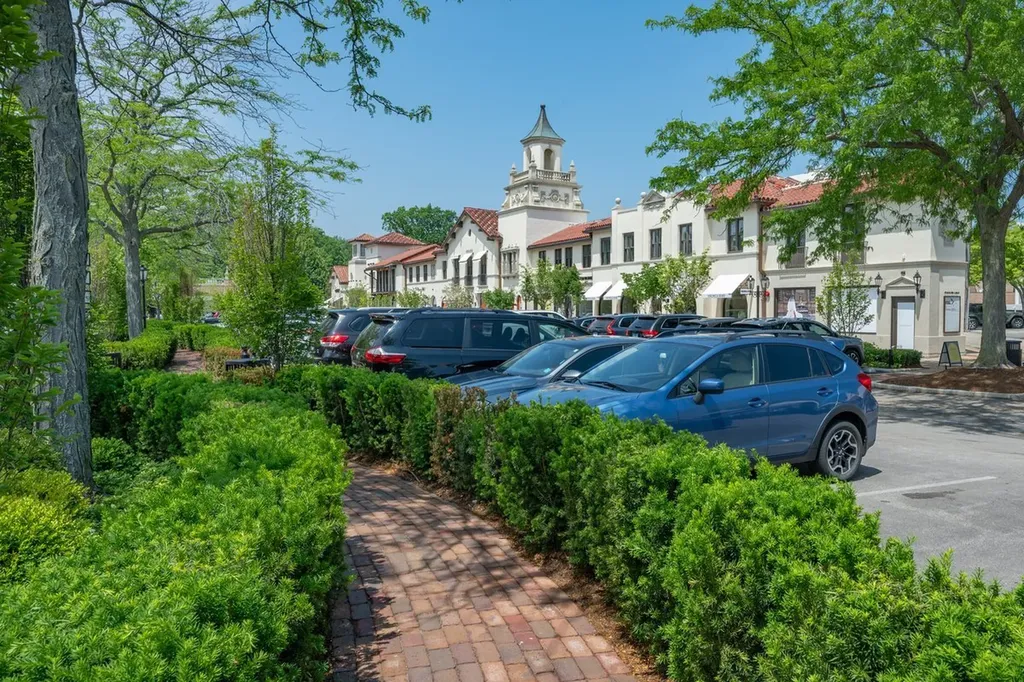 1616 Sheridan Road Wilmette IL 60091