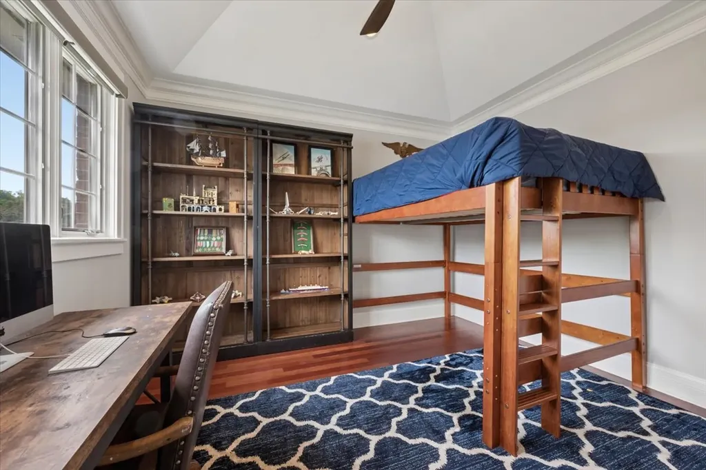 5054 West Berwyn Avenue Chicago IL 60630