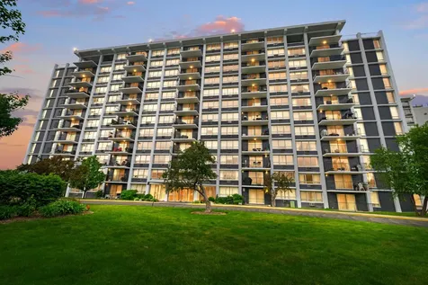 8809 Golf Road Niles IL 60714