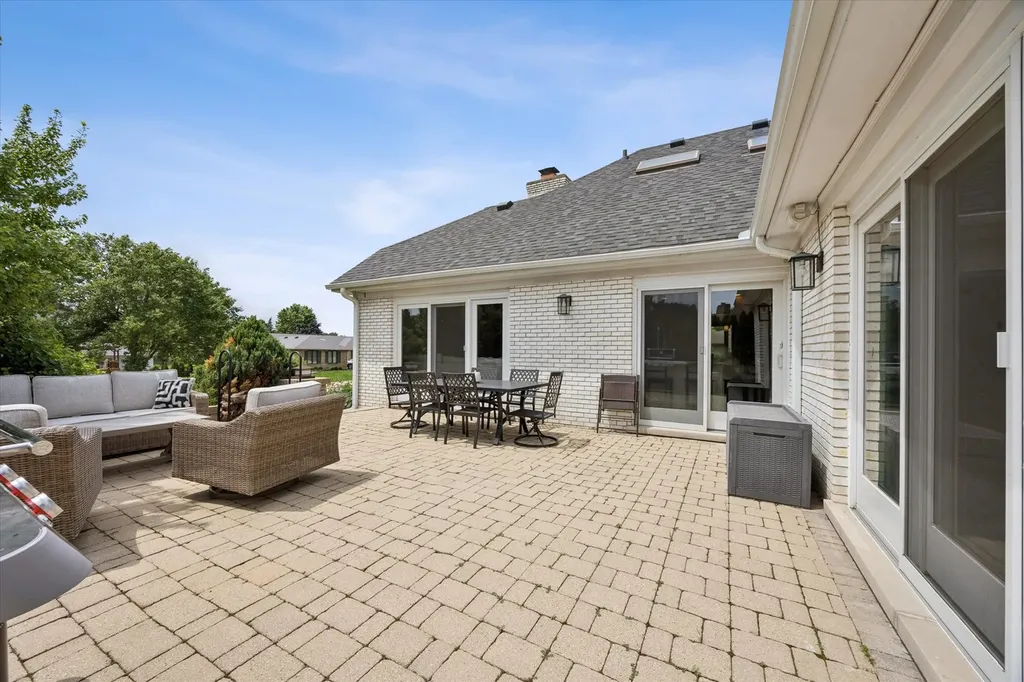 8300 Chelsea Lane Willow Springs IL 60480