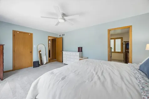 8300 Chelsea Lane Willow Springs IL 60480