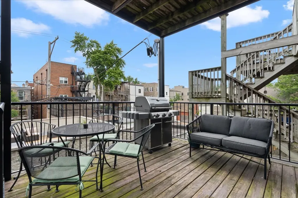 2726 West Cortez Avenue Chicago IL 60622