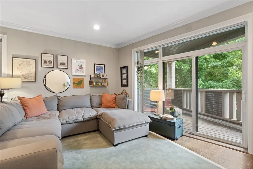 2726 West Cortez Avenue Chicago IL 60622