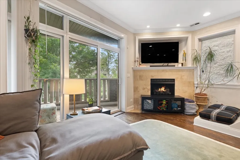 2726 West Cortez Avenue Chicago IL 60622