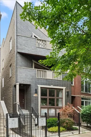 2726 West Cortez Avenue Chicago IL 60622
