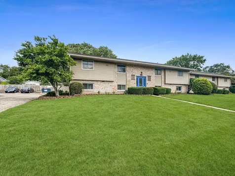 1342 South 14th Street St. Charles IL 60174