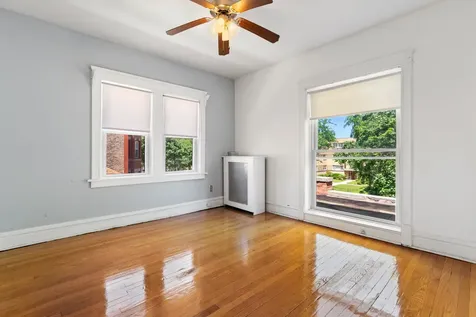 2051 East 72nd Place Chicago IL 60649