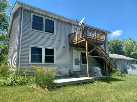 855-857 Rhodes Street Woodstock IL 60098