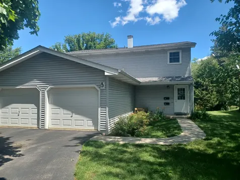 855-857 Rhodes Street Woodstock IL 60098
