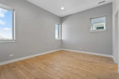 2522 West Addison Street Chicago IL 60618