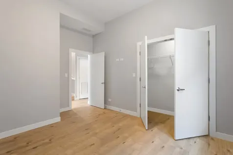 2522 West Addison Street Chicago IL 60618