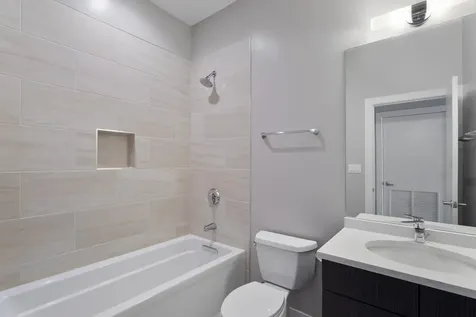 2522 West Addison Street Chicago IL 60618
