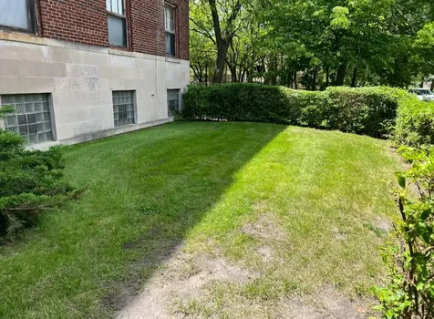 2121 East 72 Street Chicago IL 60649