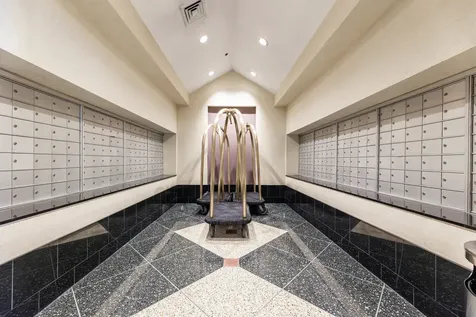 111 West Maple Street Chicago IL 60610