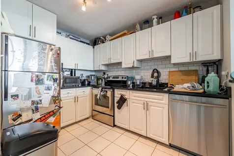 111 West Maple Street Chicago IL 60610