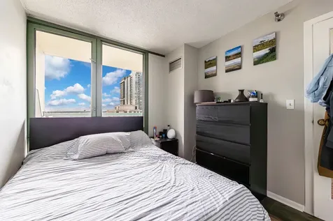 111 West Maple Street Chicago IL 60610