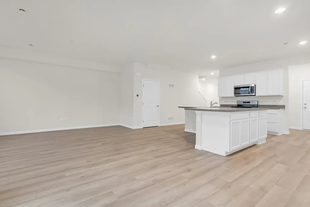 5913 Hawkweed Drive Naperville IL 60564