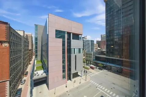 801 South Plymouth Court Chicago IL 60605